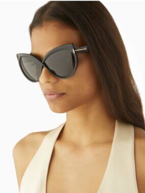 NEW TOM FORD BEATRICE SUNGLASSES TF1196 01A OVERSIZED BLACK WOMEN EYEWEAR FT1196
